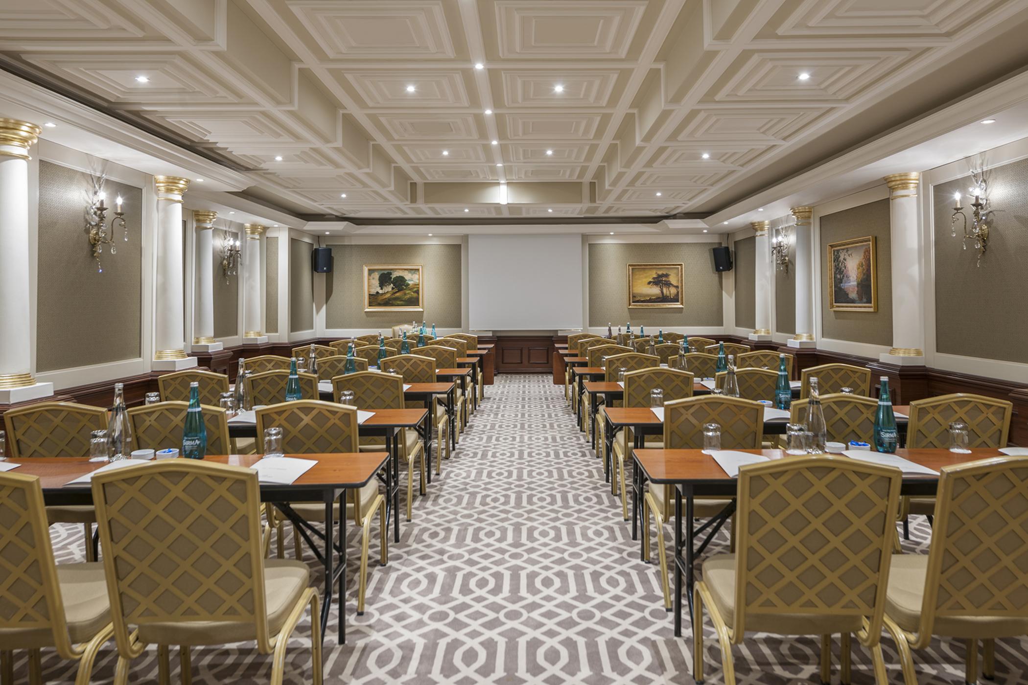 Elite World Taksim 5*
