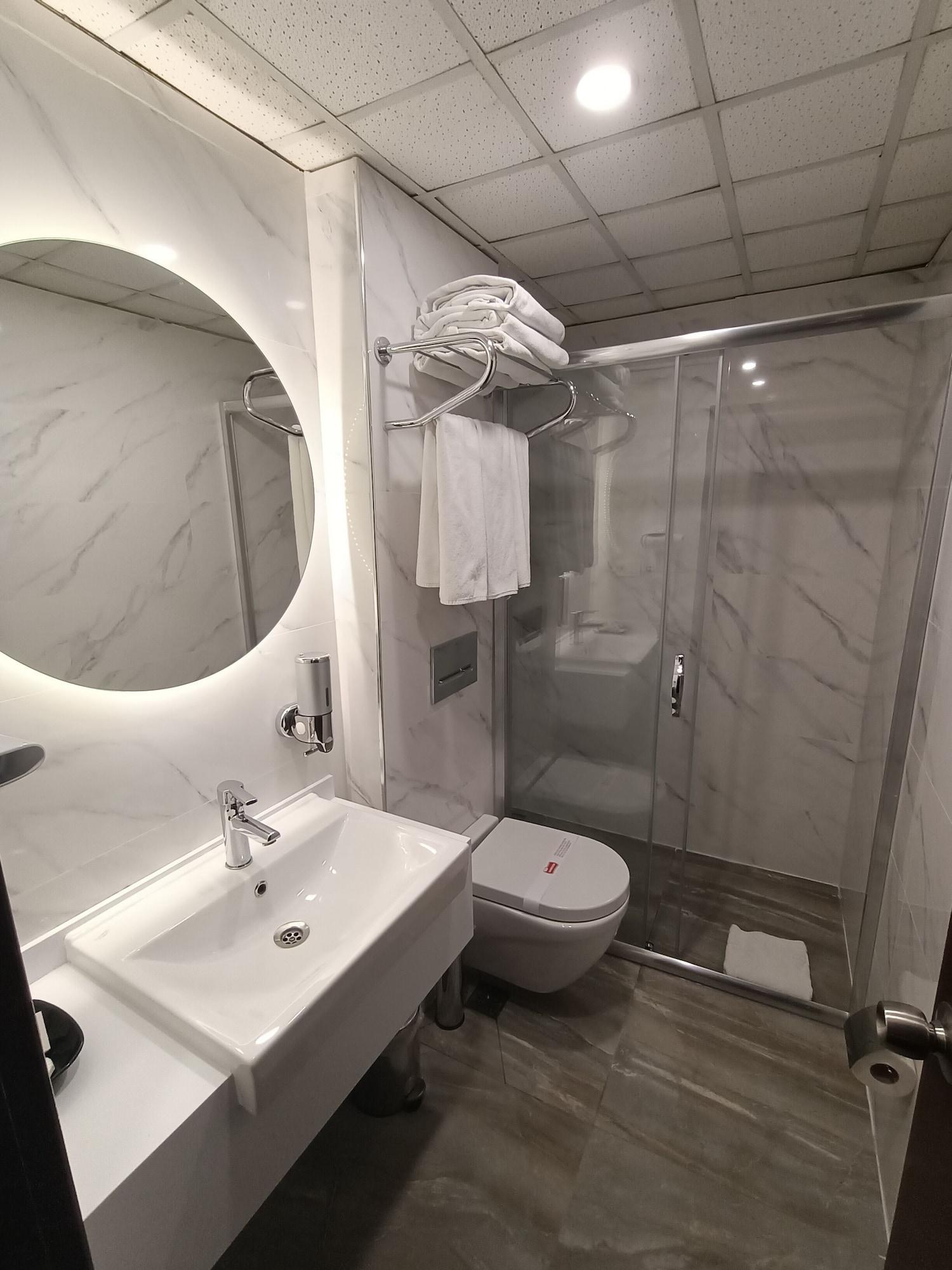 Hotel Buyuk Sahinler 4*
