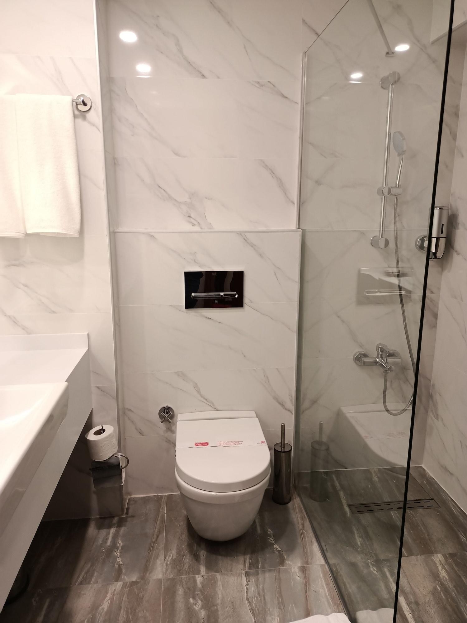 Hotel Buyuk Sahinler 4*