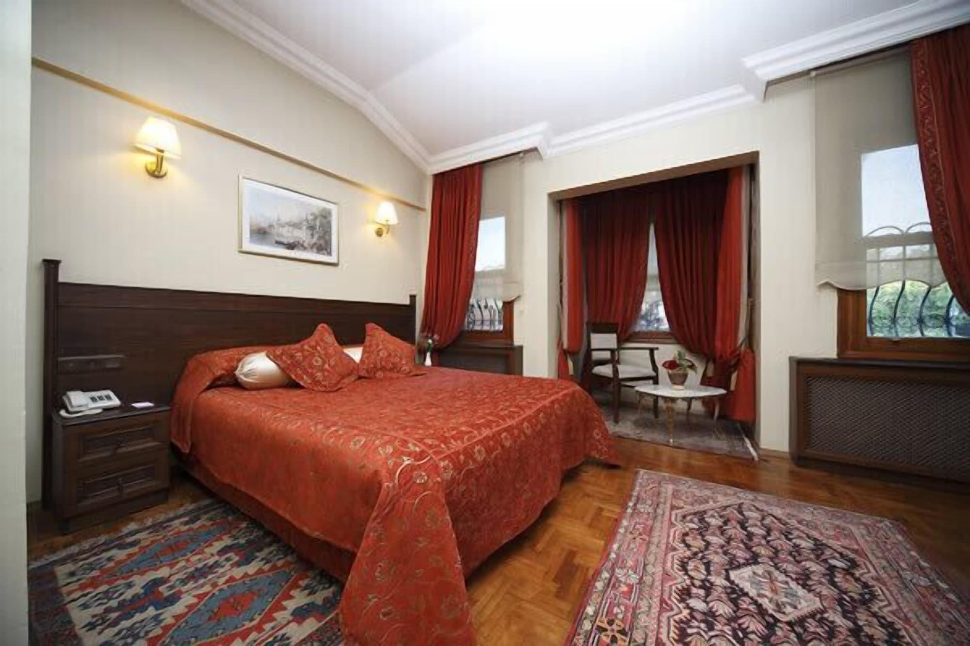 Turquhouse Otel
