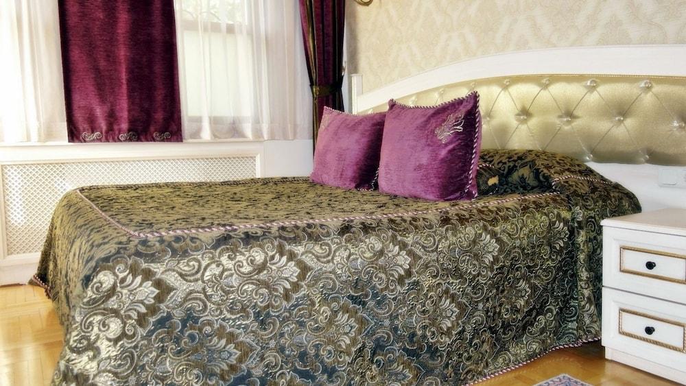 Turquhouse
