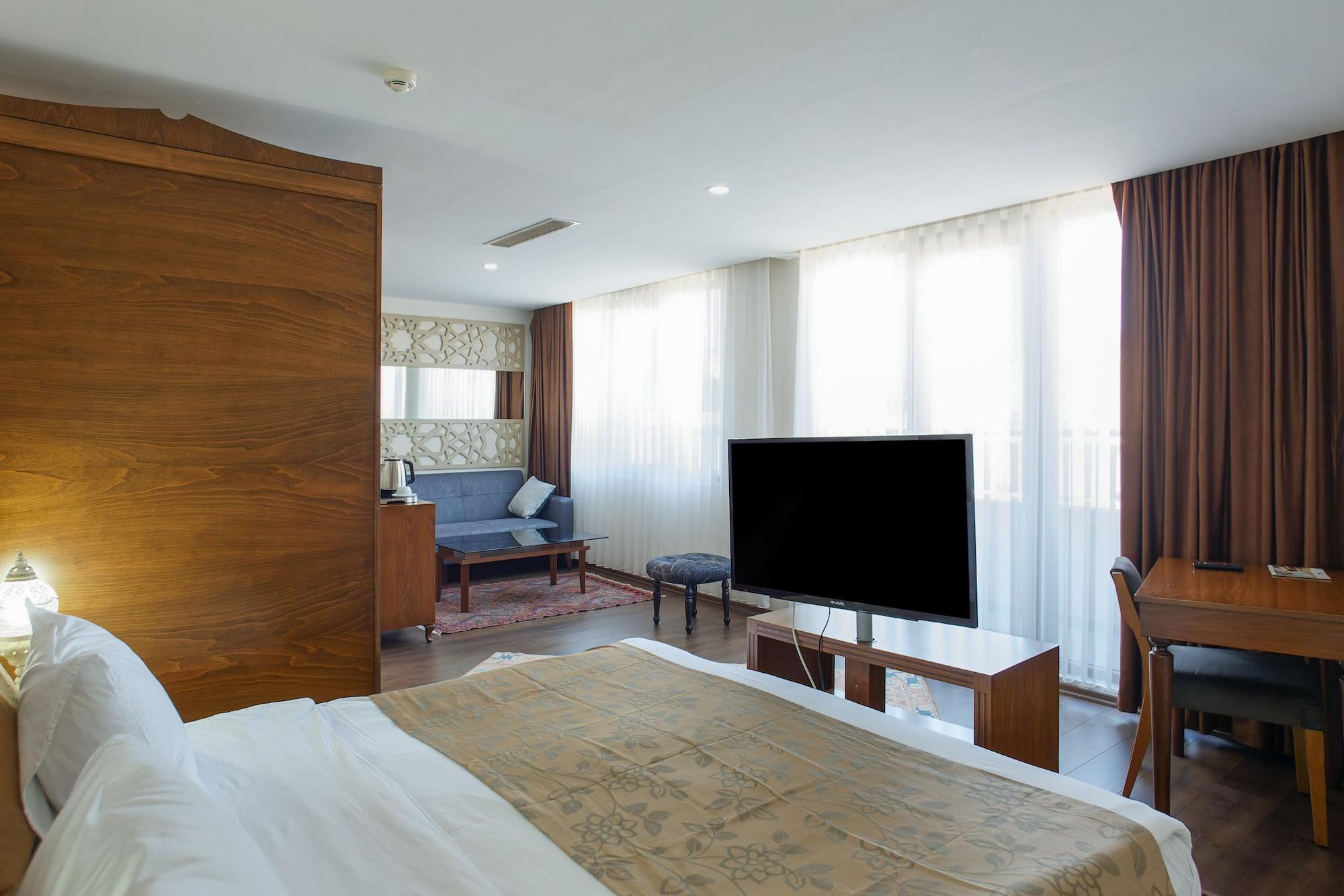 P Galata - Special Category Otel