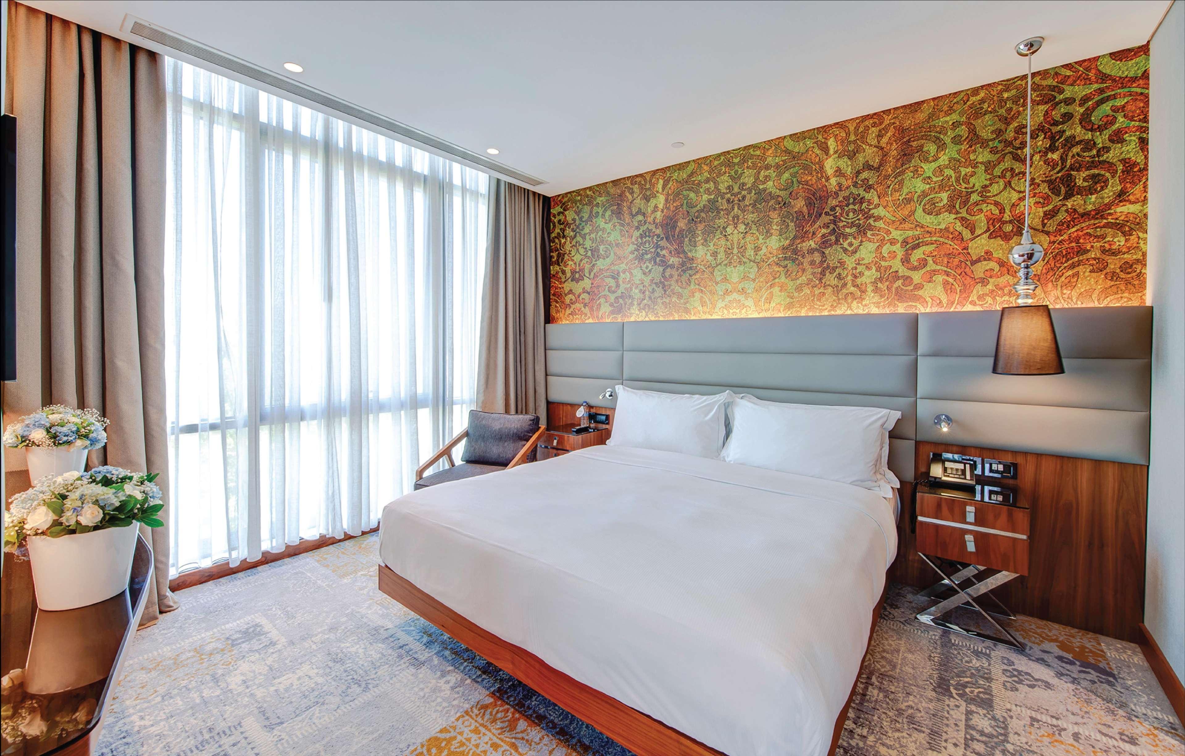 Doubletree By Hilton - Piyalepasa 5*