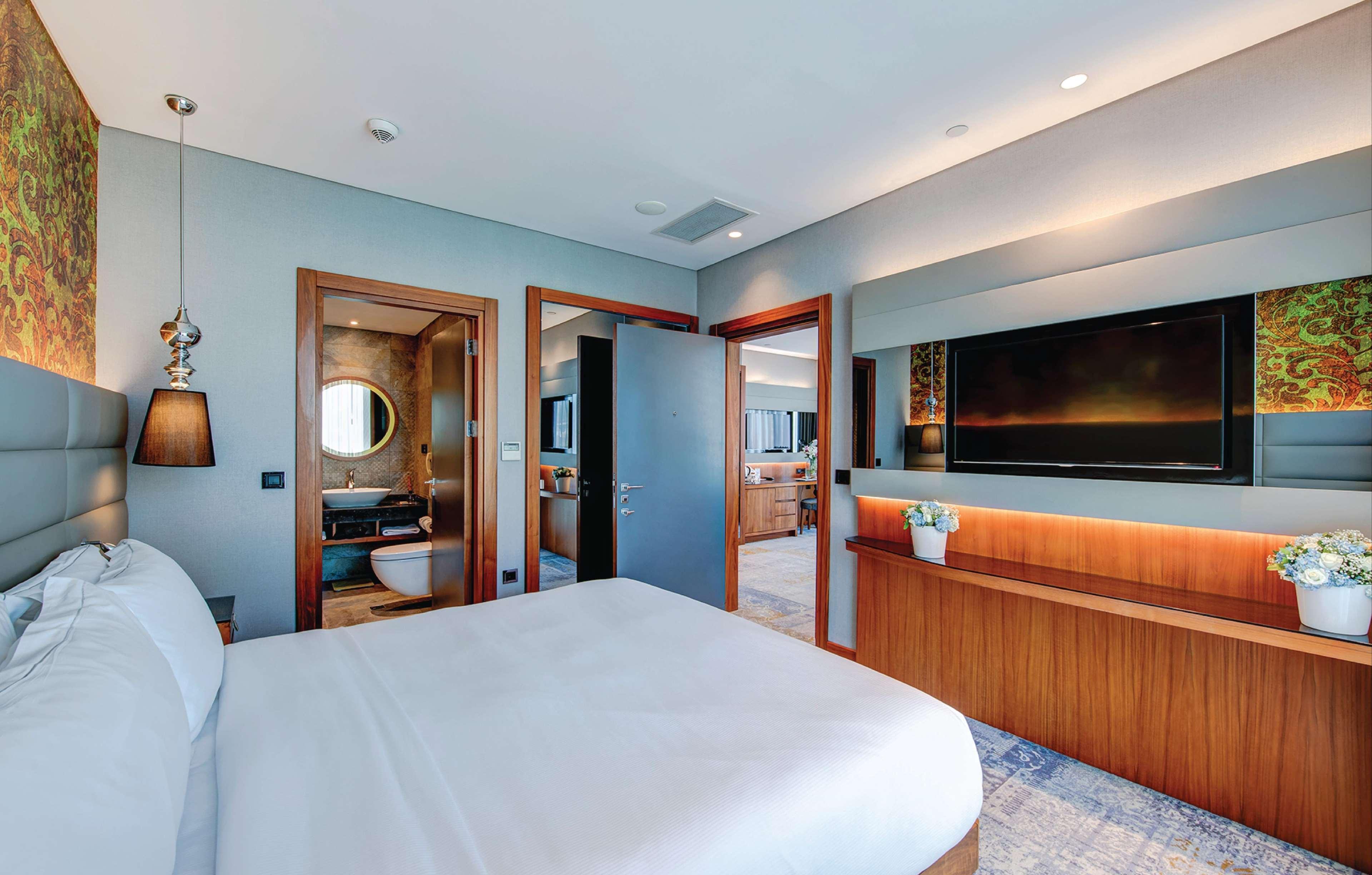 Doubletree By Hilton - Piyalepasa Hotel