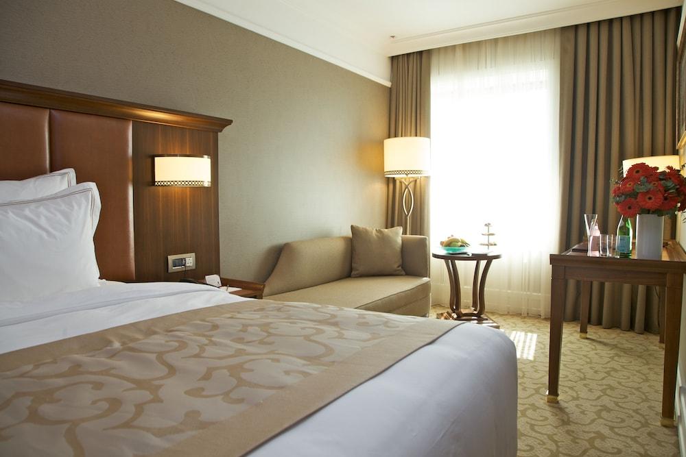Rotta Hotel 5*