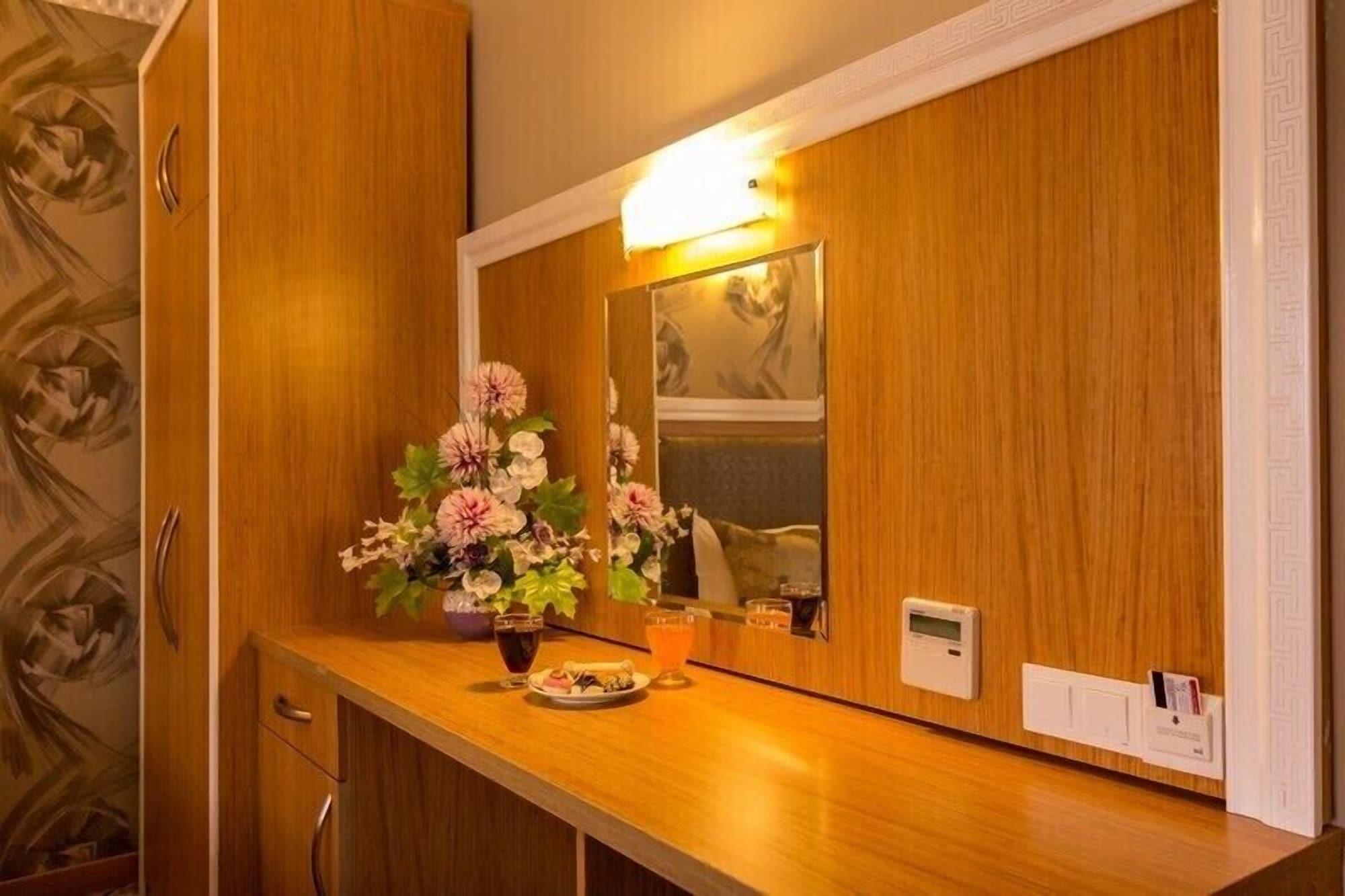 Hotel Grand Rosa 2*