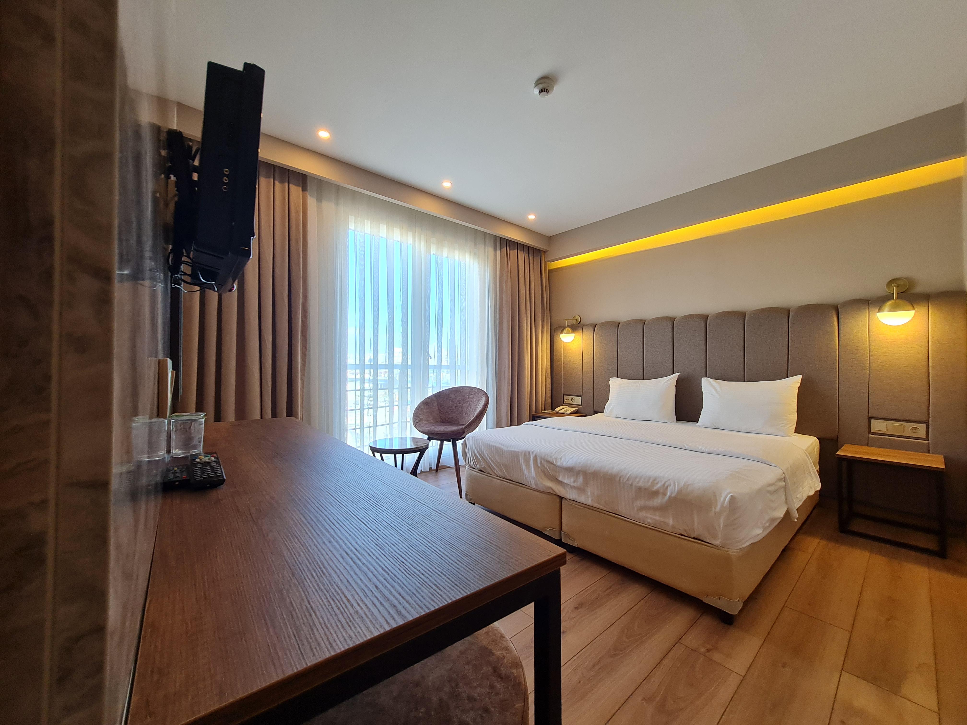 Air Boss Airport And Fair Hotel 4*