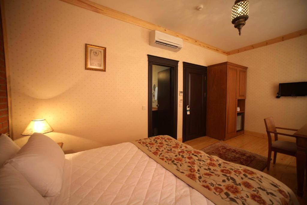 Hotel Lalinn