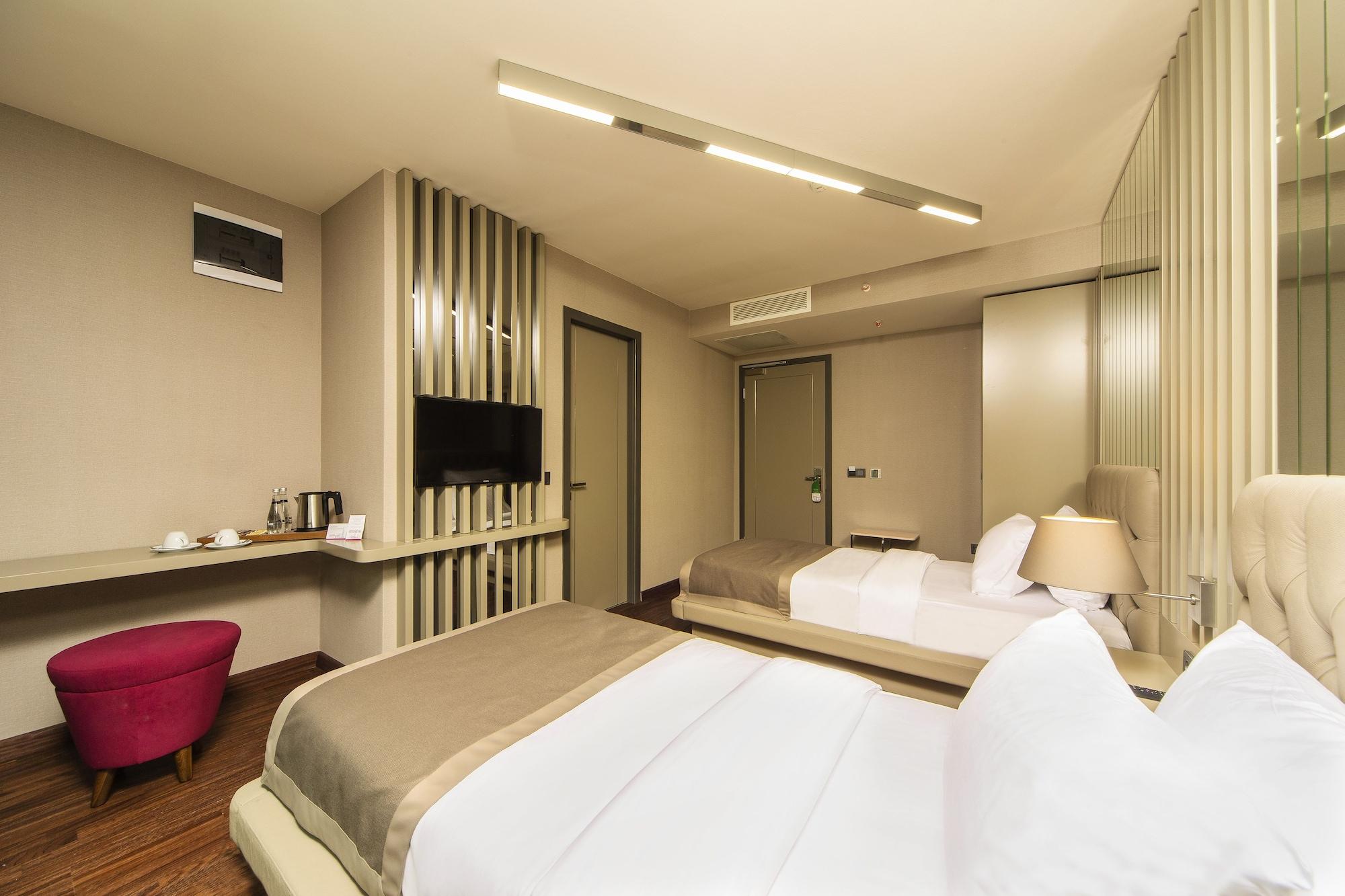 Hotel The