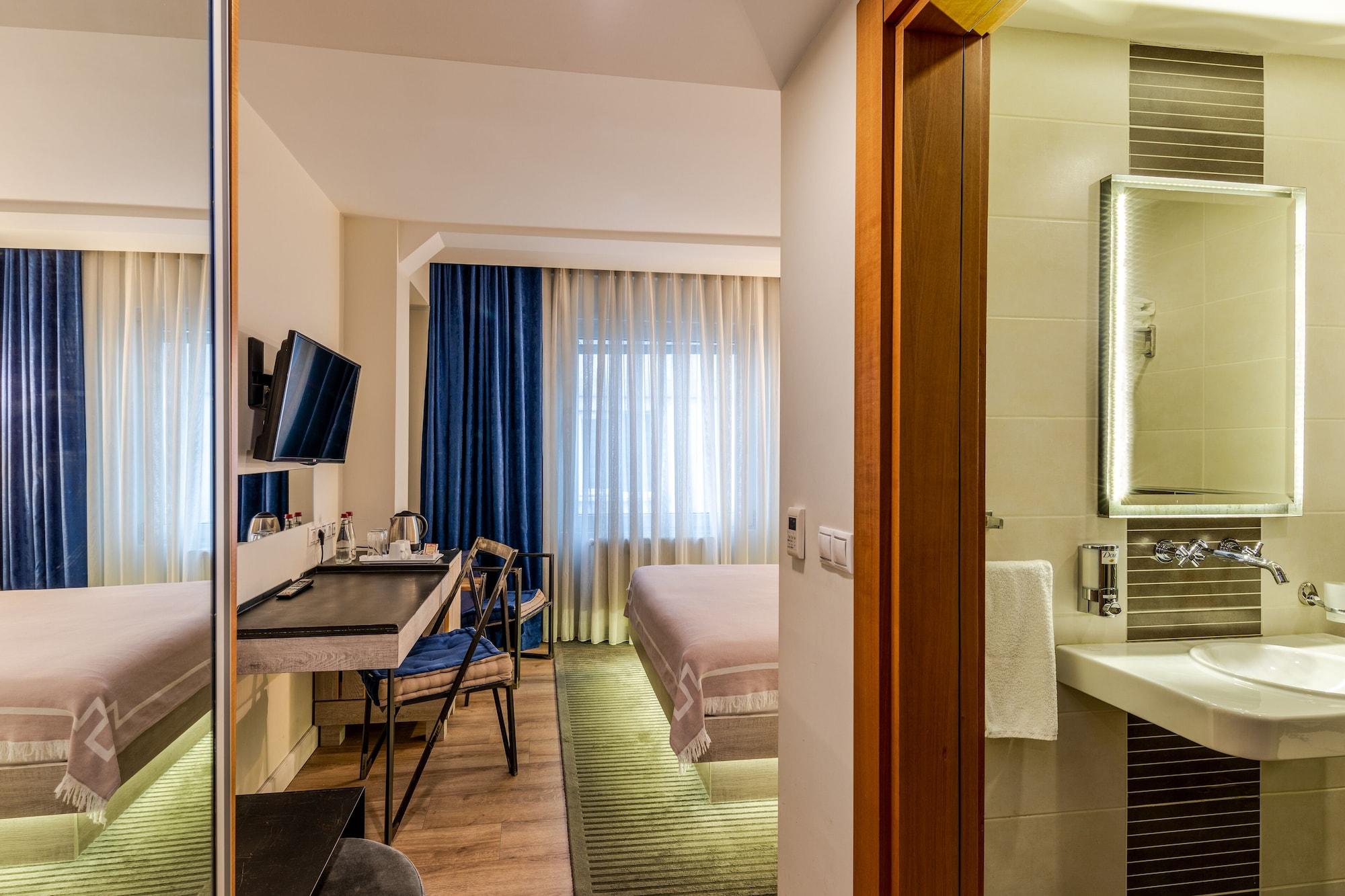 Parkhouse & Hotel 3*