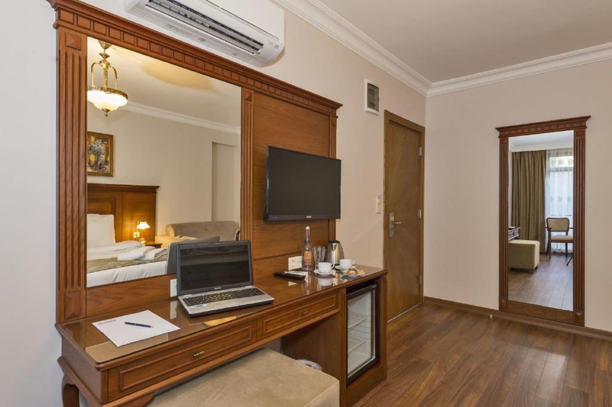 Blisstanbul Hotel 4*