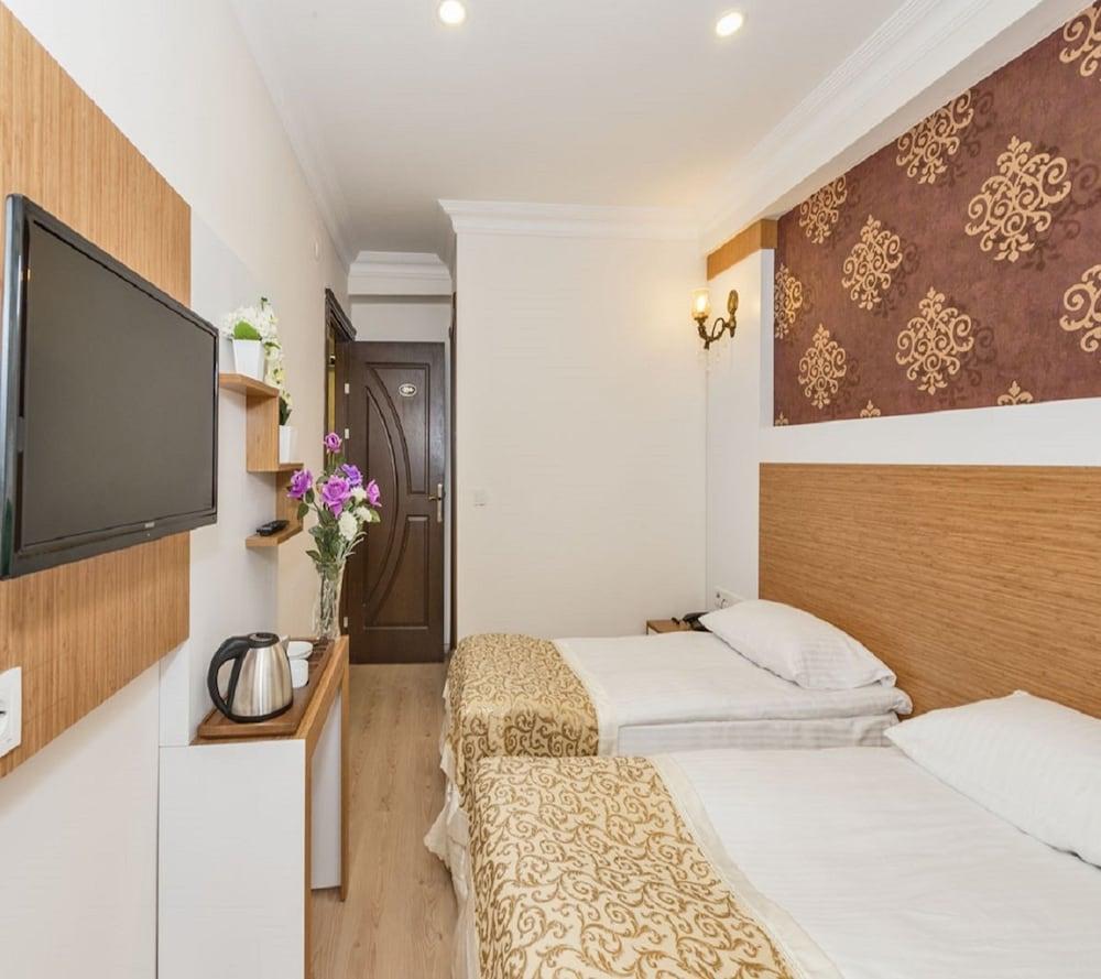 Raimond Hotel 3*