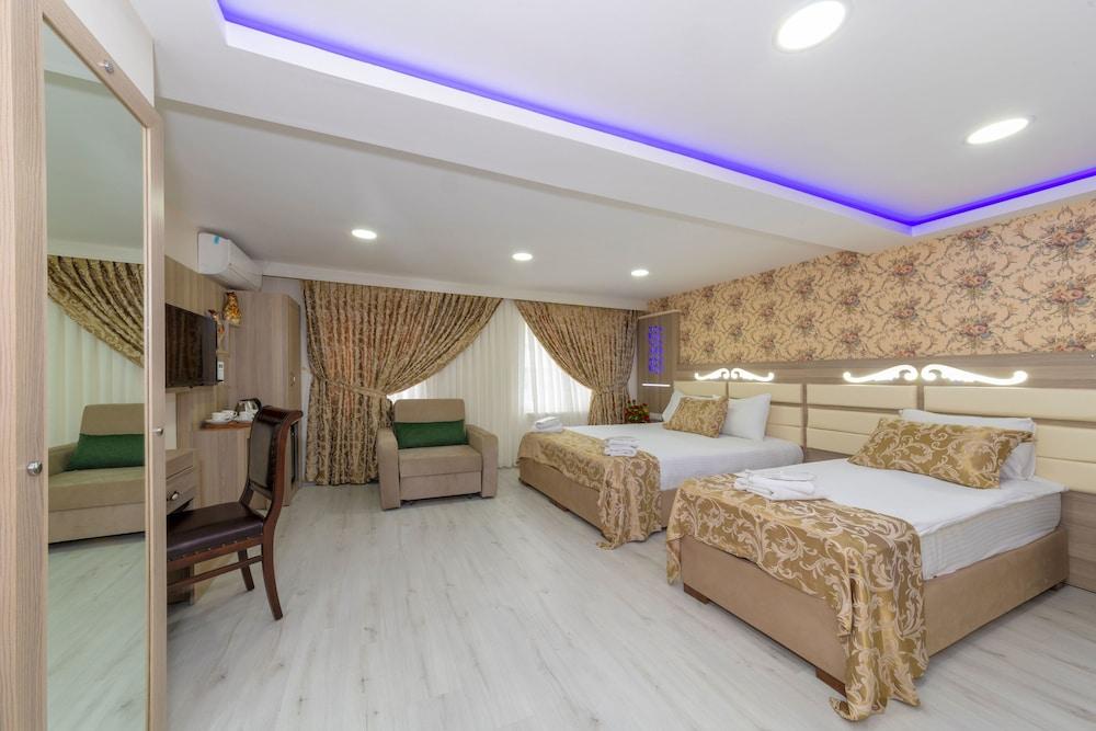 Raimond Istanbul