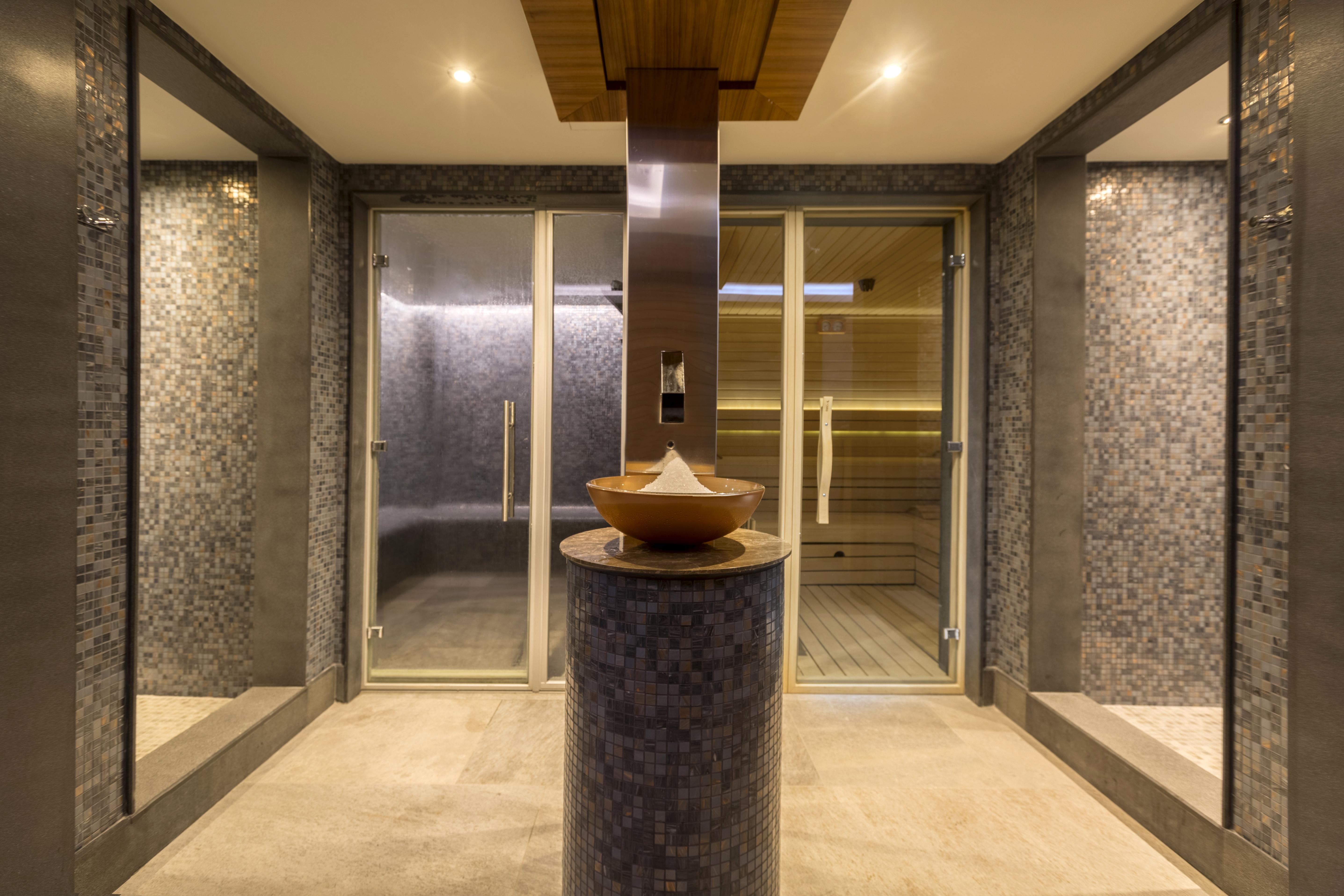 Golden Tulip Bayrampasa Hotel 5*