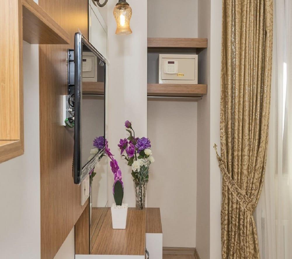 Hotel Raimond 3*