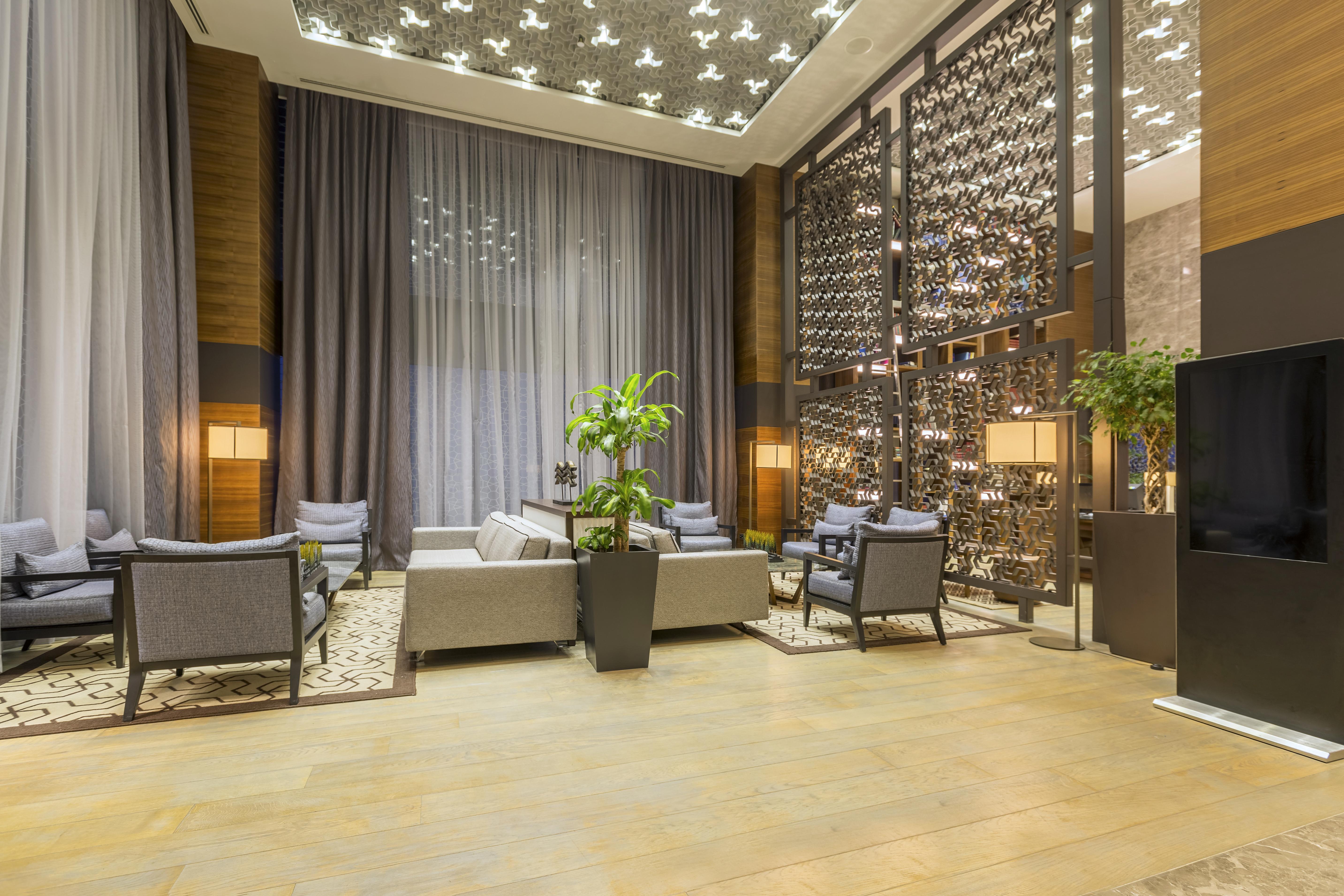 Golden Tulip Bayrampasa
