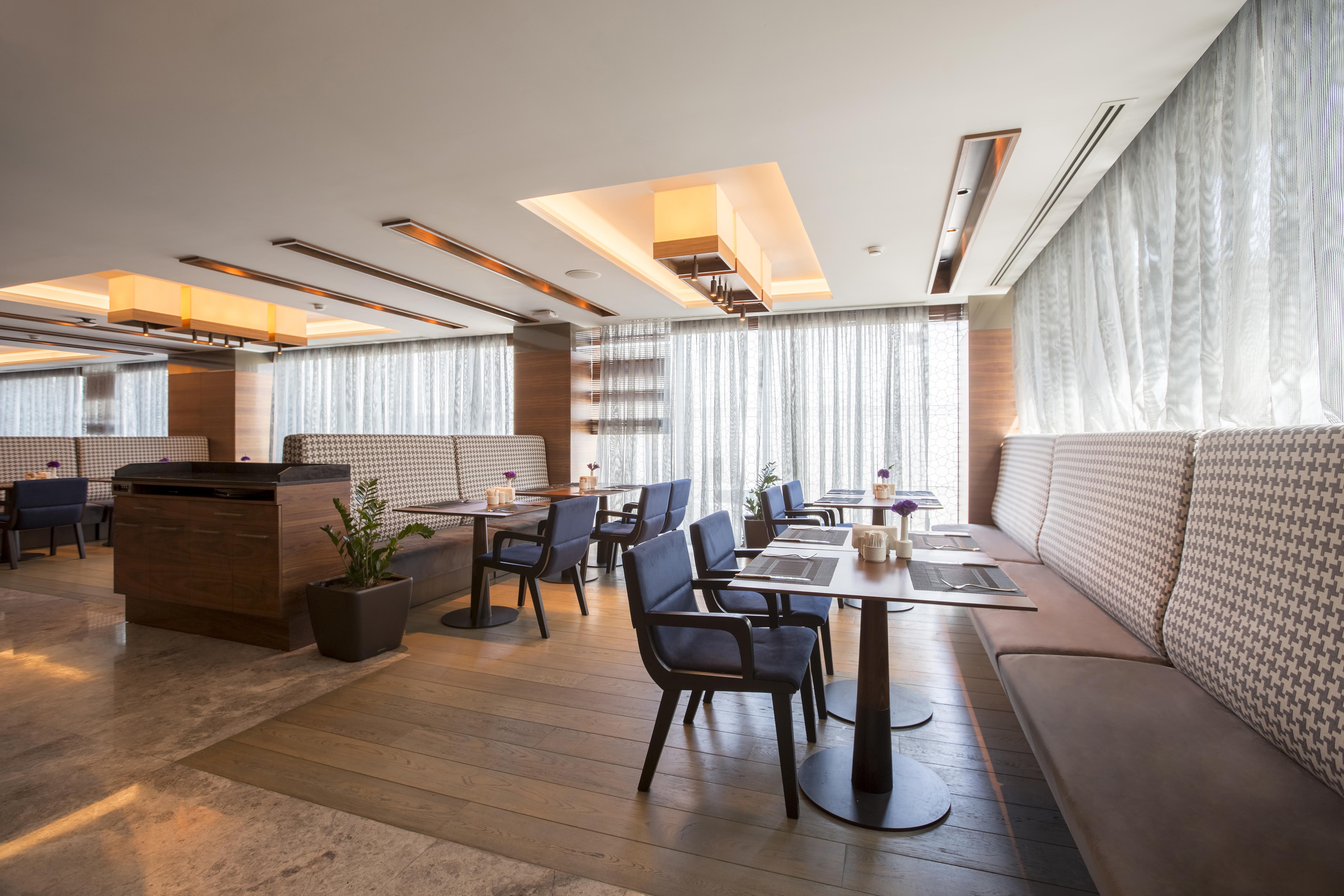 Golden Tulip Bayrampasa Hotel Istanbul