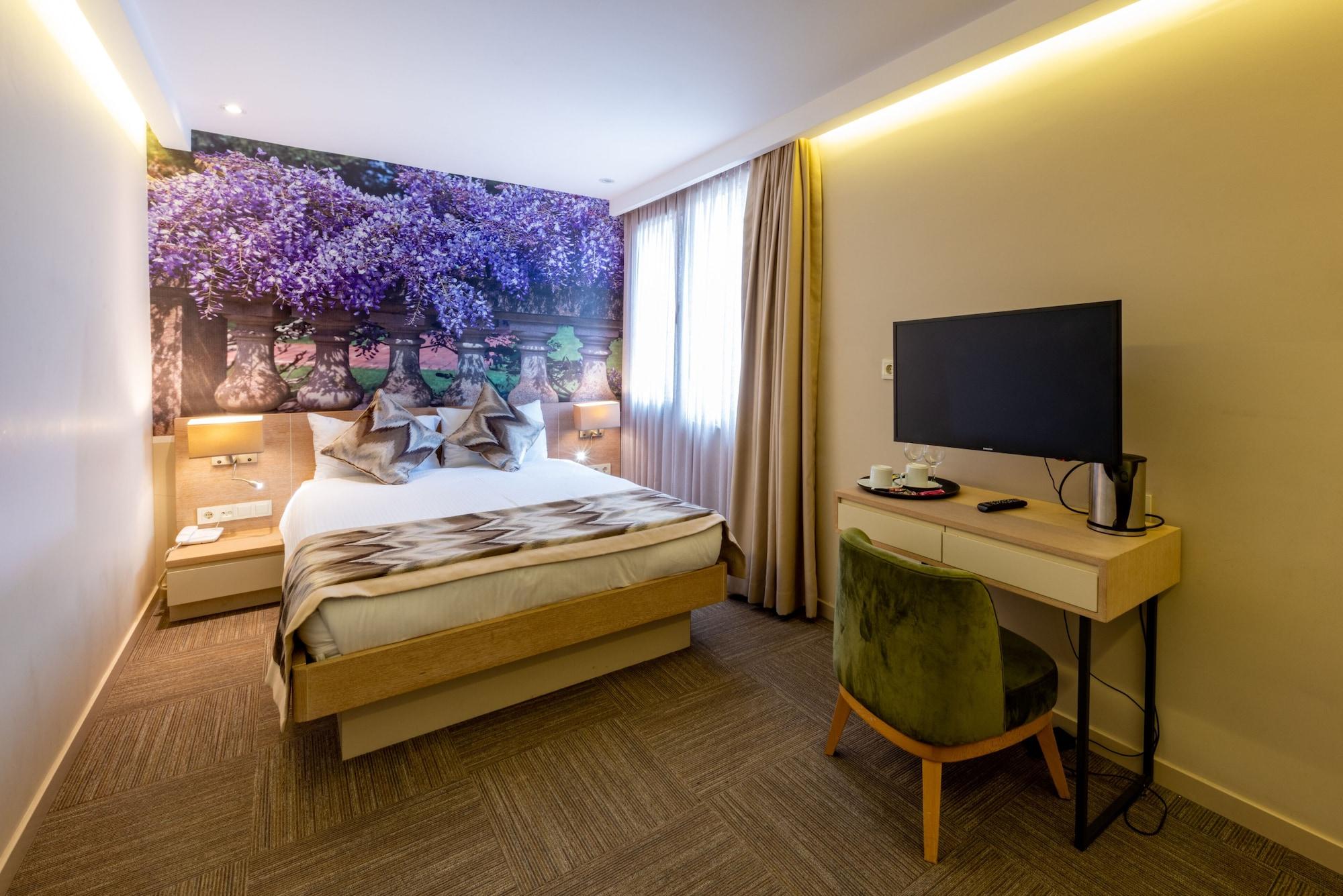 Riva's Moda Hotel 3*