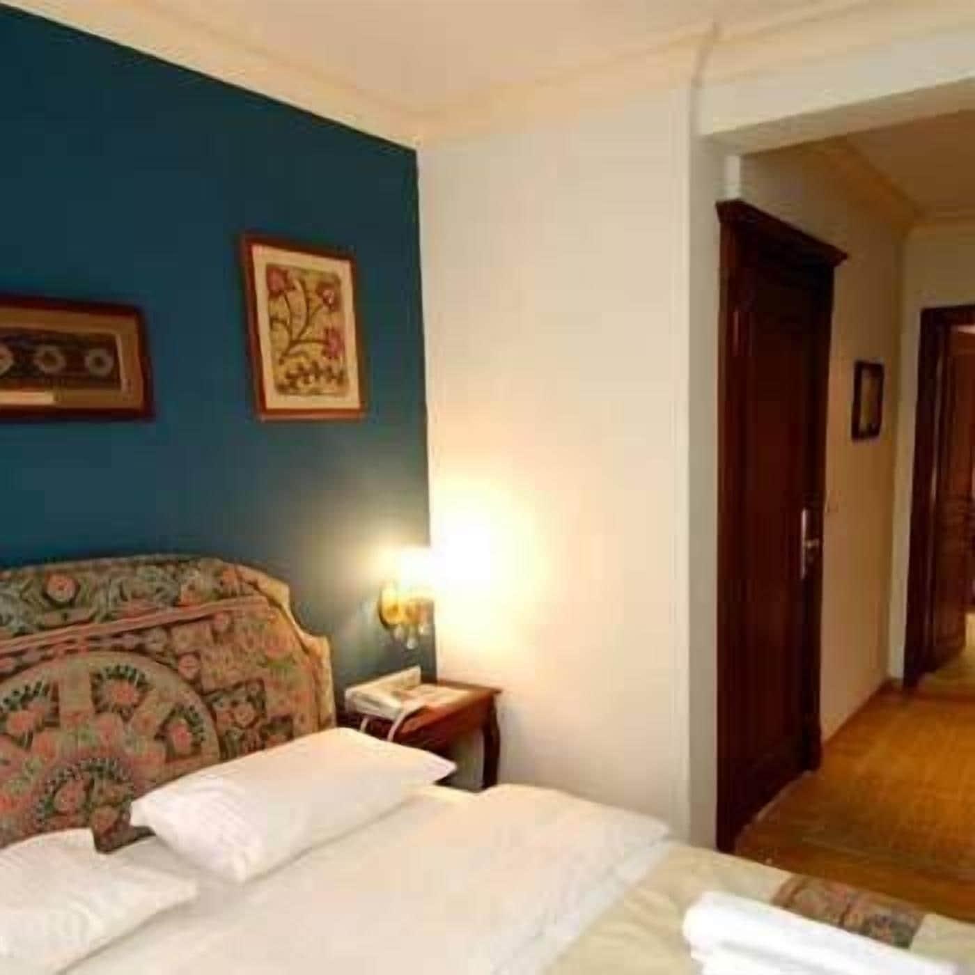 Djem 3* Istanbul