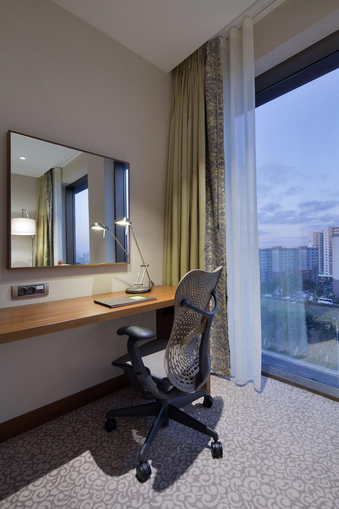 Hilton Garden Beylikduzu Hotel
