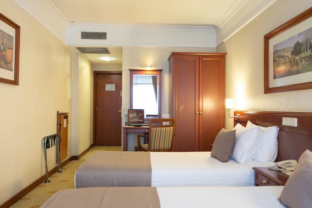 Dila Hotel 4*