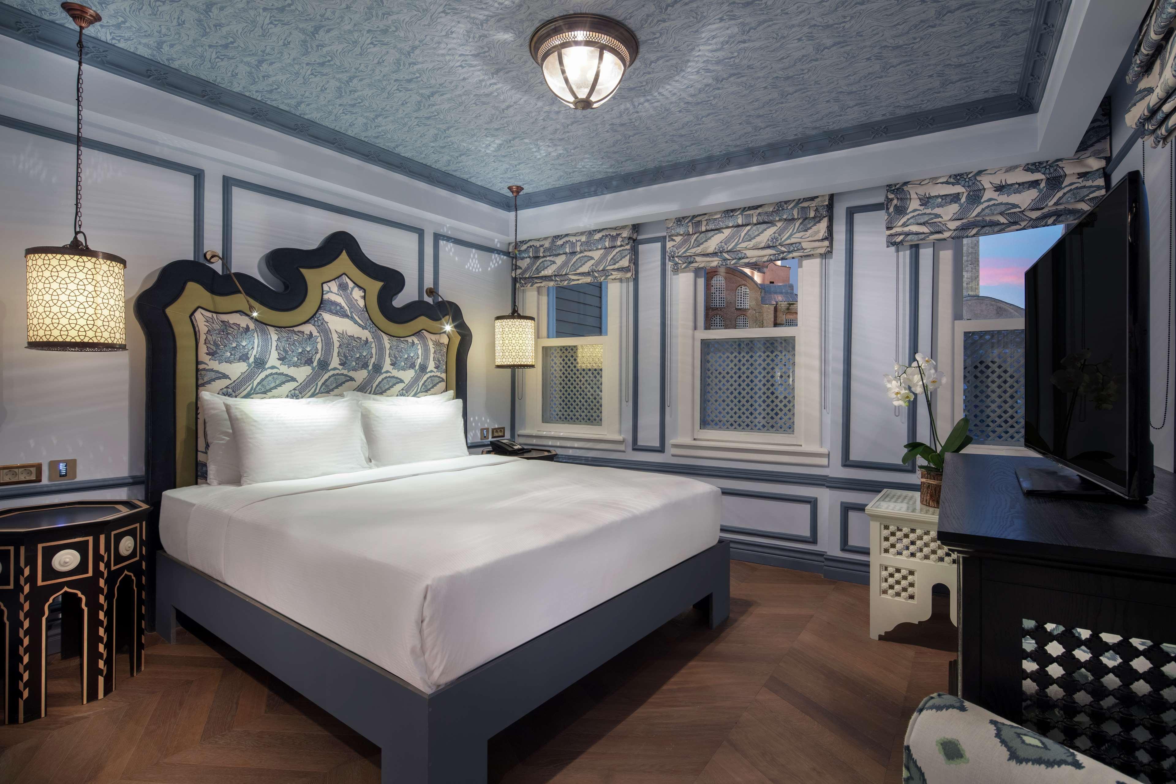 Hagia Sofia Mansions Istanbul, Curio Collection By Hilton 5*