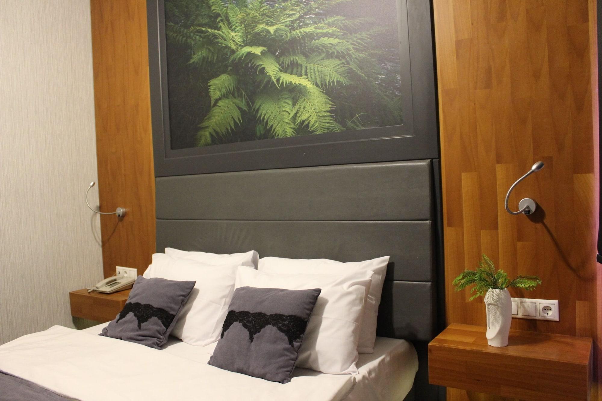 Aparthotel Black