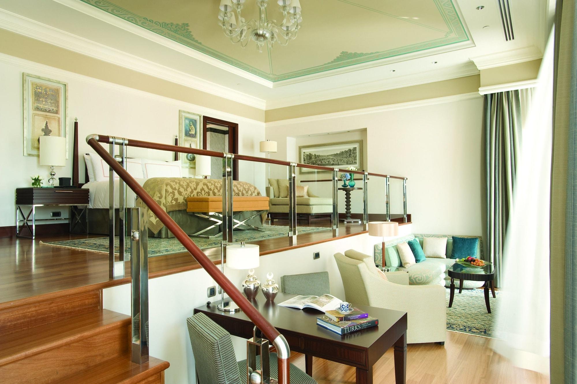 Four Seasons At The Bosphorus Hotel