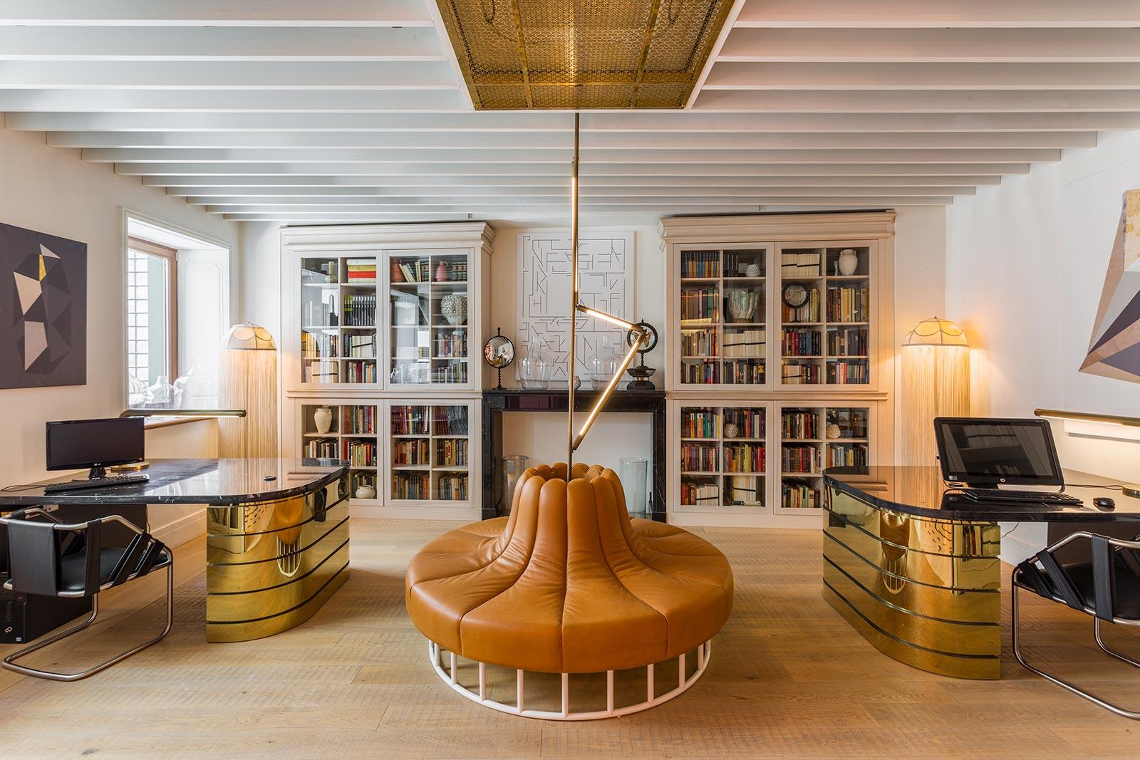 Mate Emir, Hotel