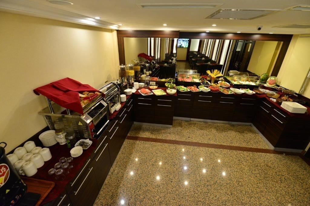 Hotel Golden Siyav 3*