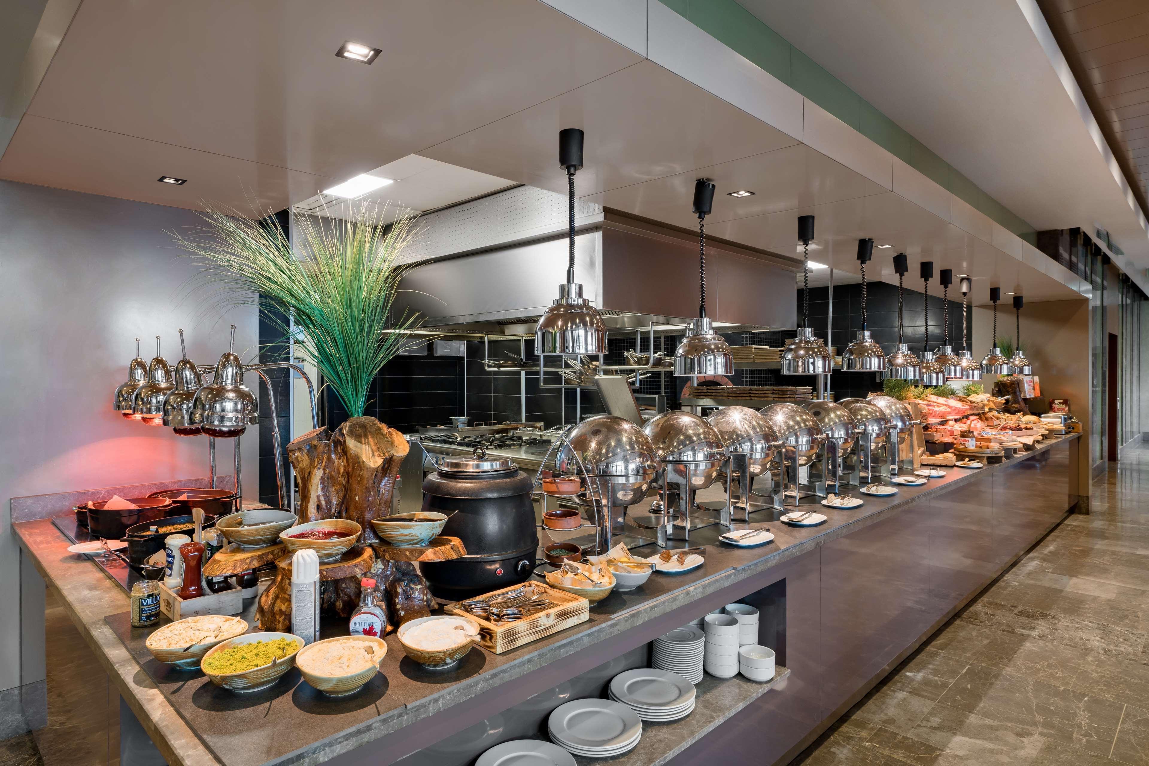Hotel Radisson Blu & Spa, Tuzla 5*