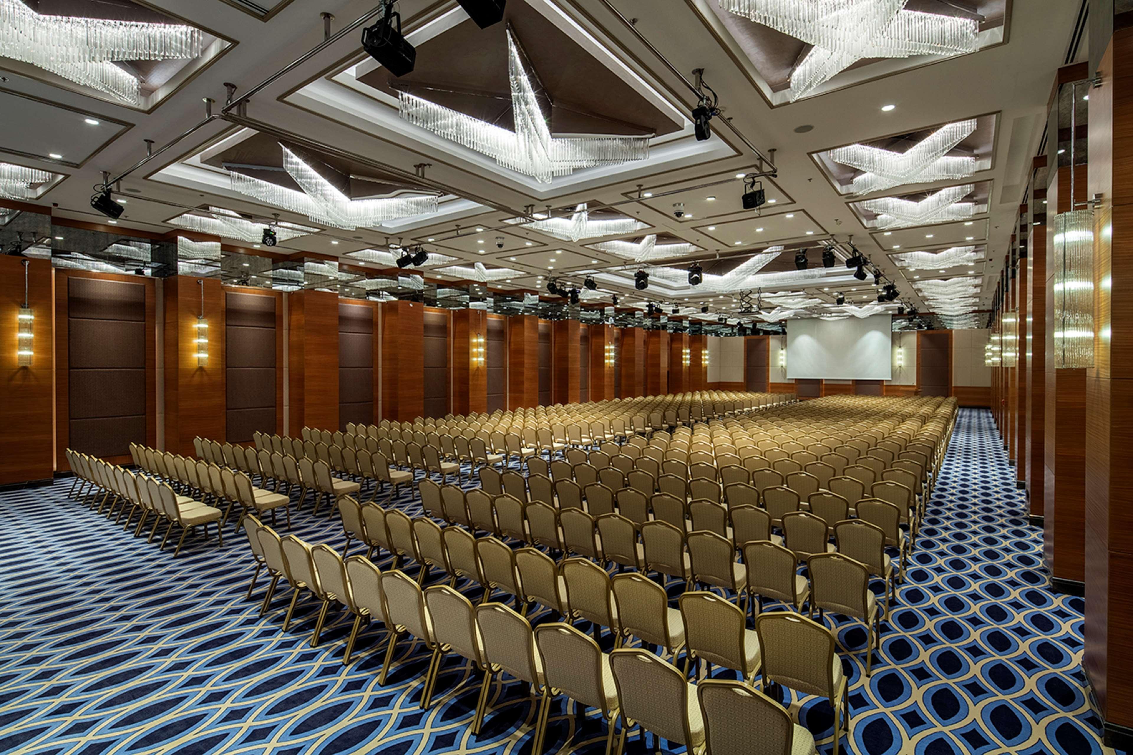 Hotel Doubletree By Hilton Topkapi 5*