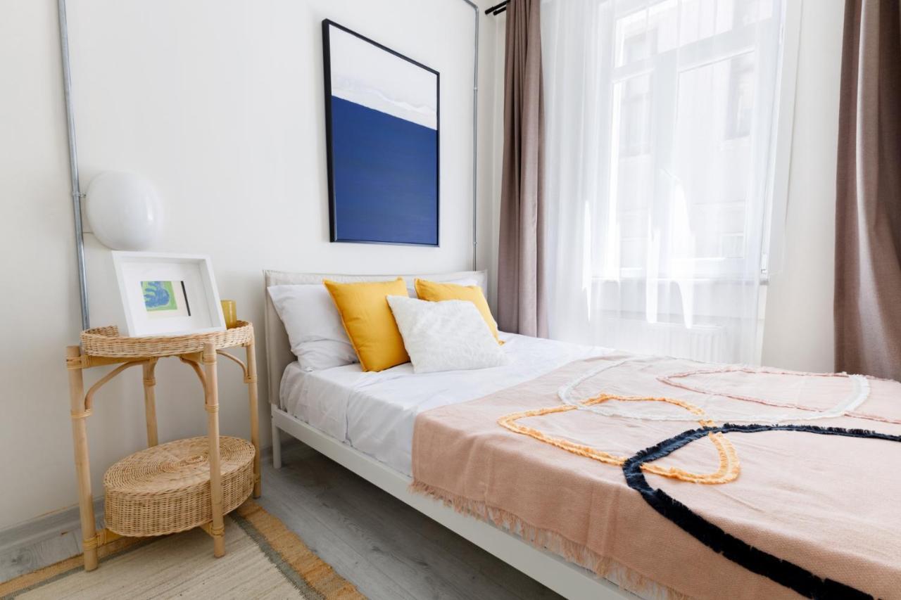 Apartment Chic Flat 5 Min To Galata Tower In Istiklal Ave *