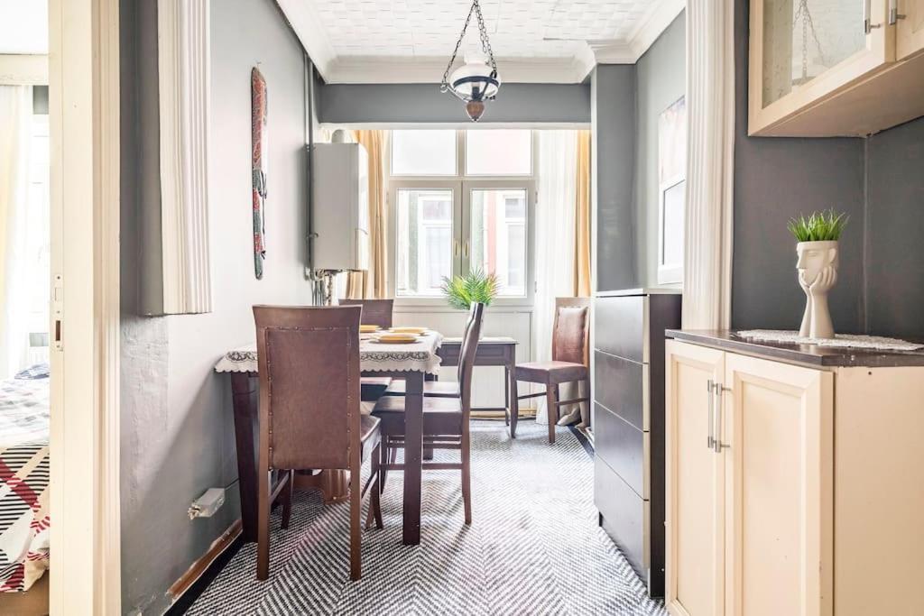 Pera Apartment