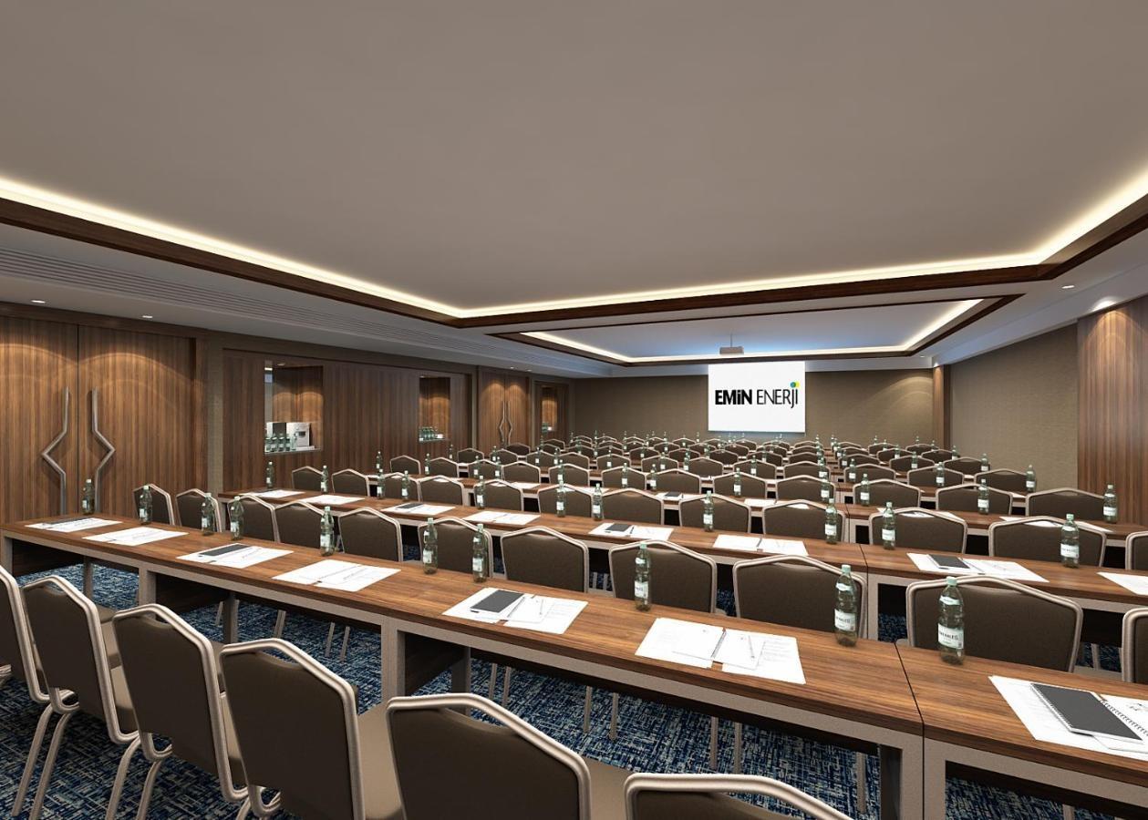 Moevenpick Airport Hotel 5*
