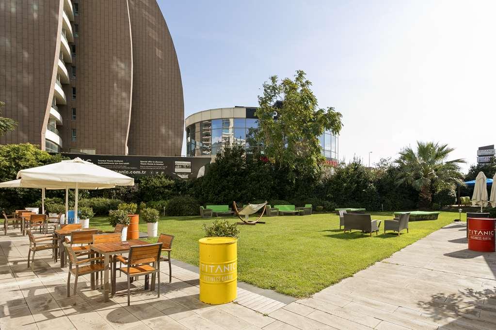Otel Titanic Business Kartal 5*