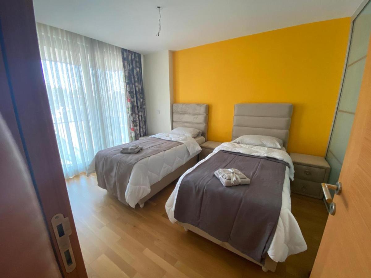 Taksim Perfect Residence, 3 Bedrooms, 140 M2, Pool Gym Sauna Access Apartment