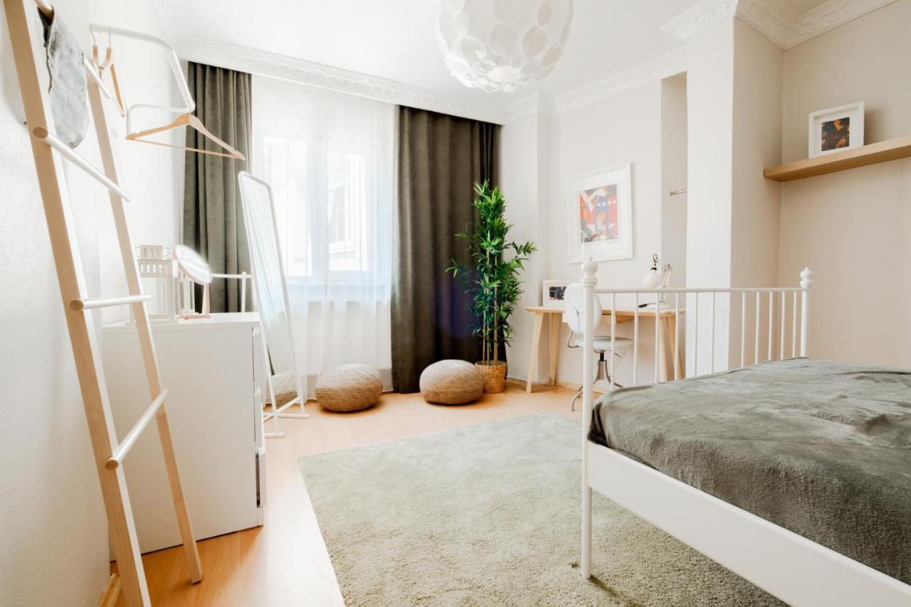 Cozy And Classy Flat Near Taksim Square In Beyoglu Apartment