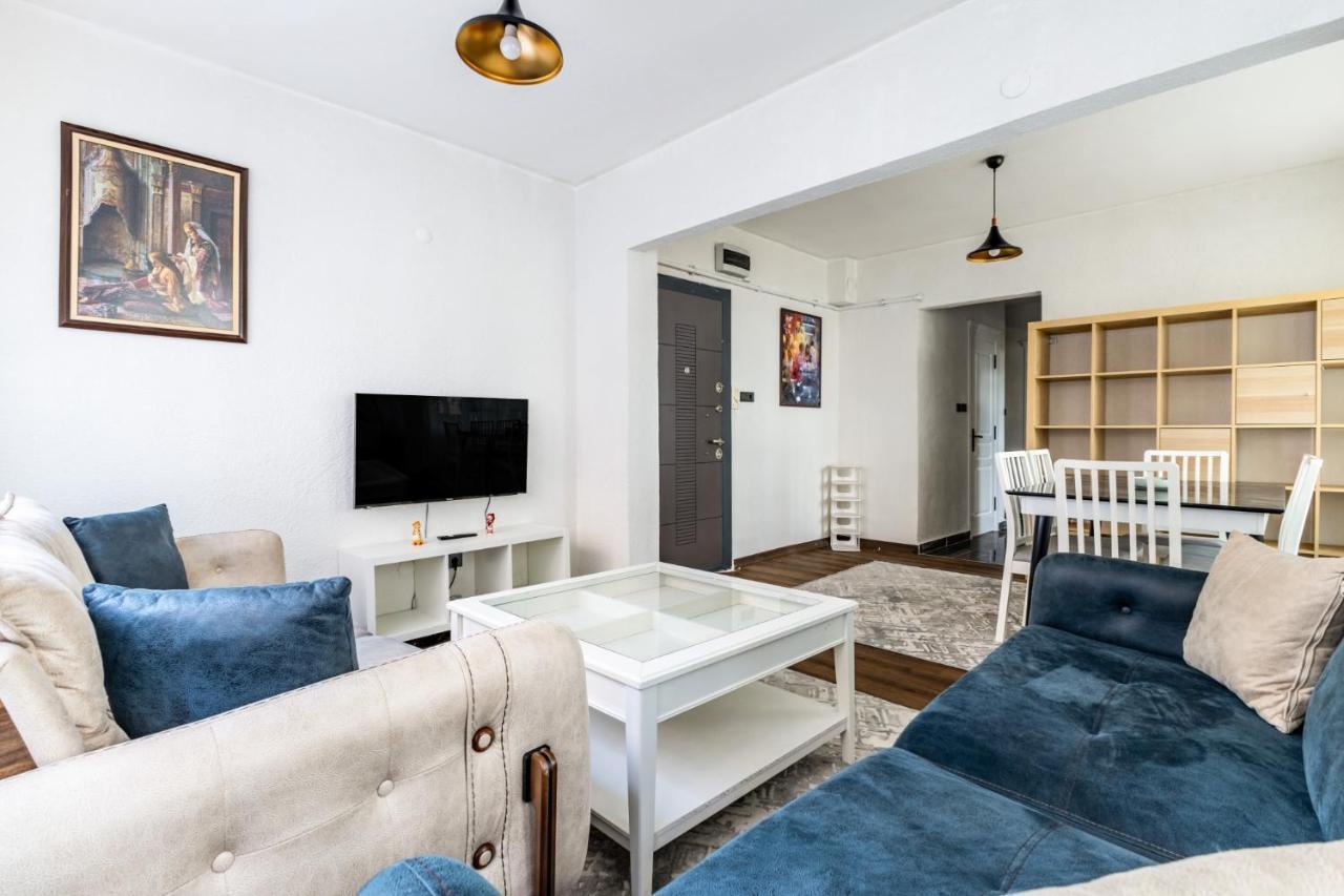 Flat W Garden Near Moda Coast In Kadikoy Apartment