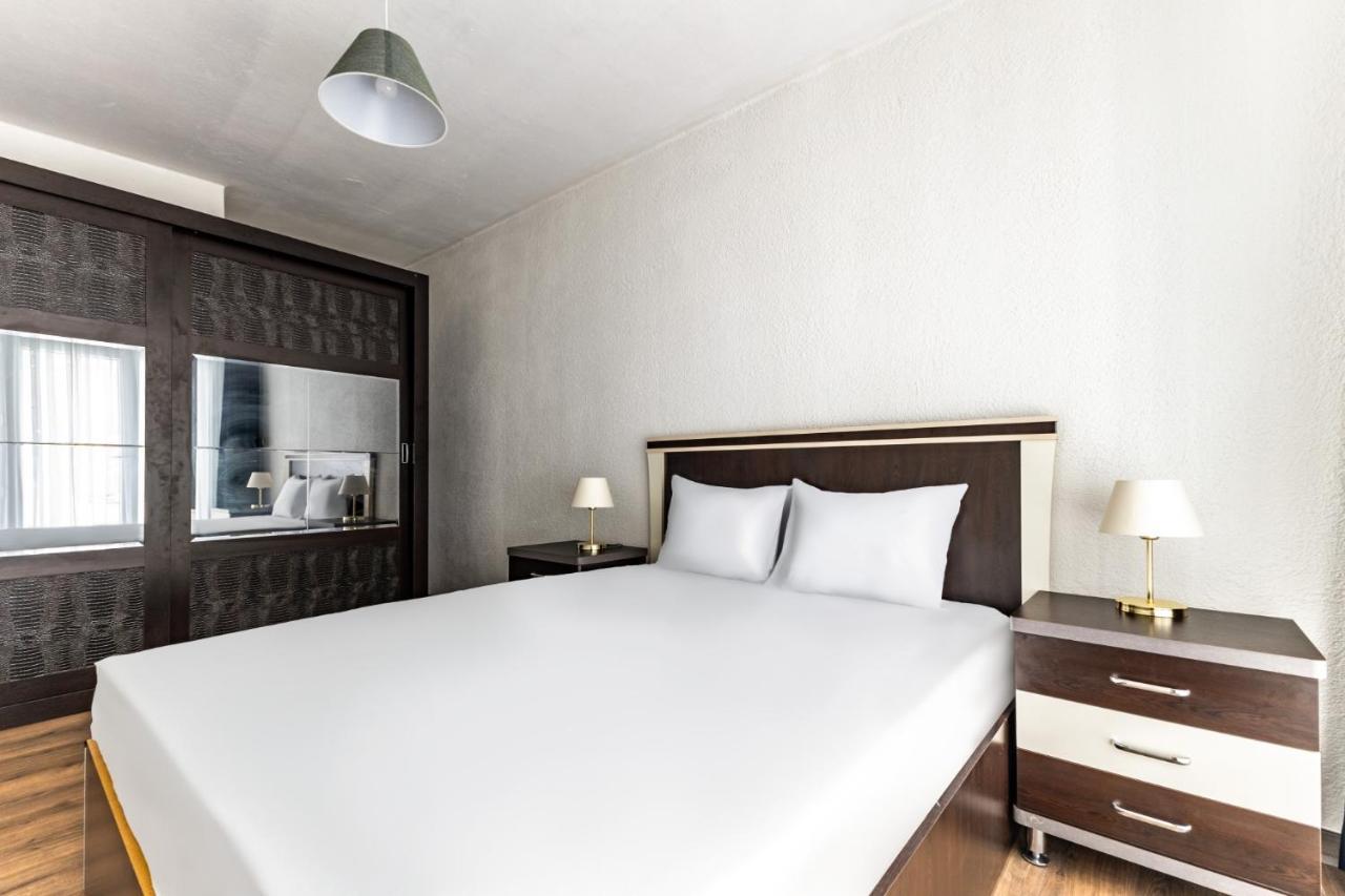 Flat W Garden Near Moda Coast In Kadikoy
