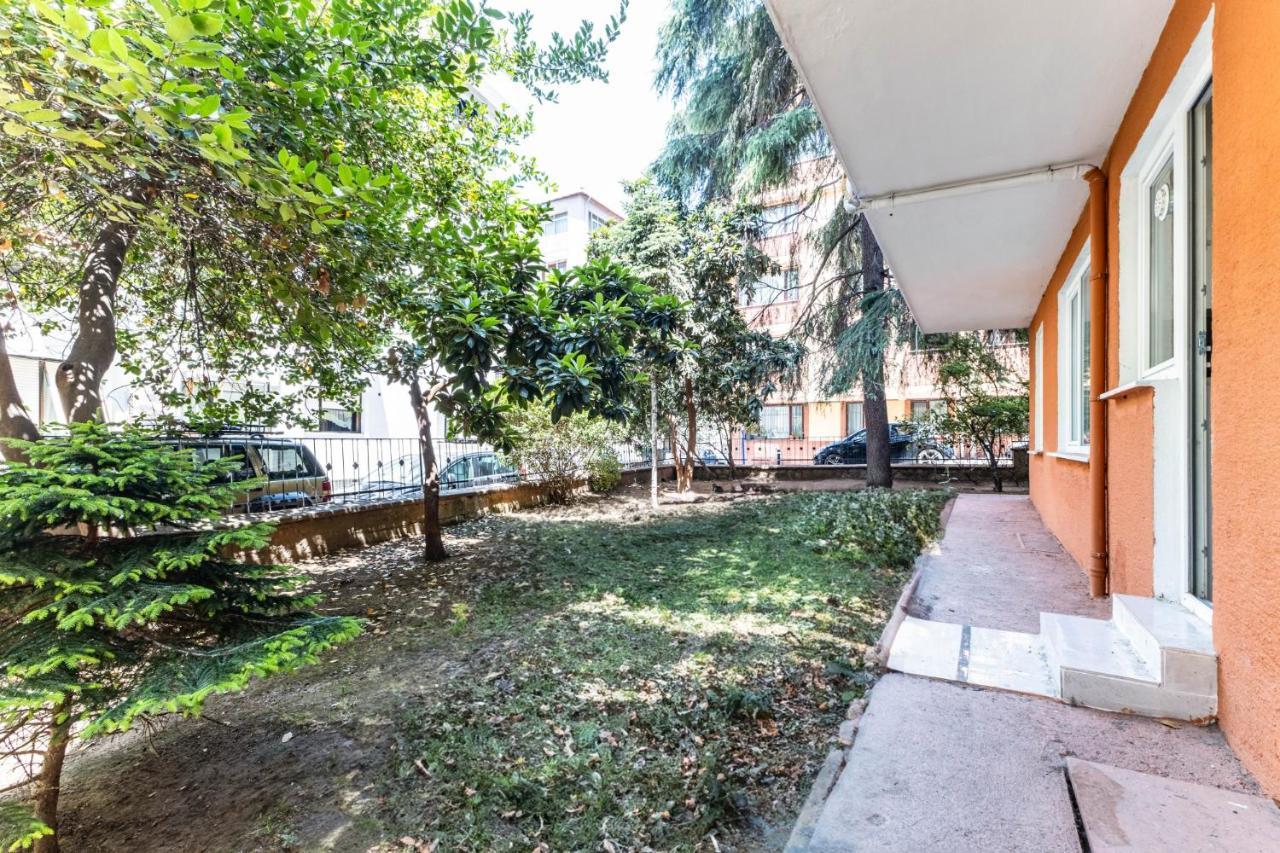 Apartment Flat W Garden Near Moda Coast In Kadikoy