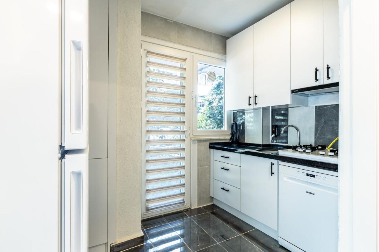 Flat W Garden Near Moda Coast In Kadikoy Istanbul