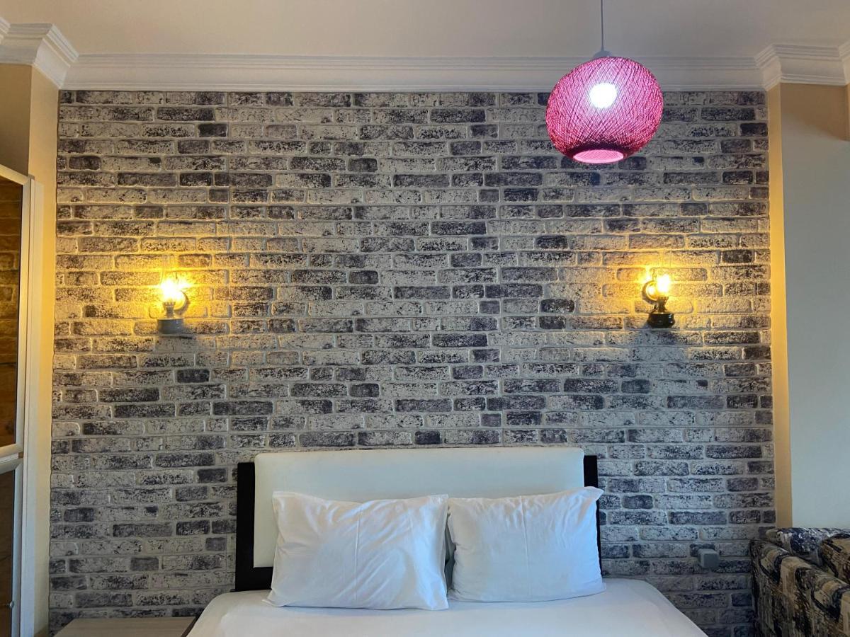 Inci Suites *