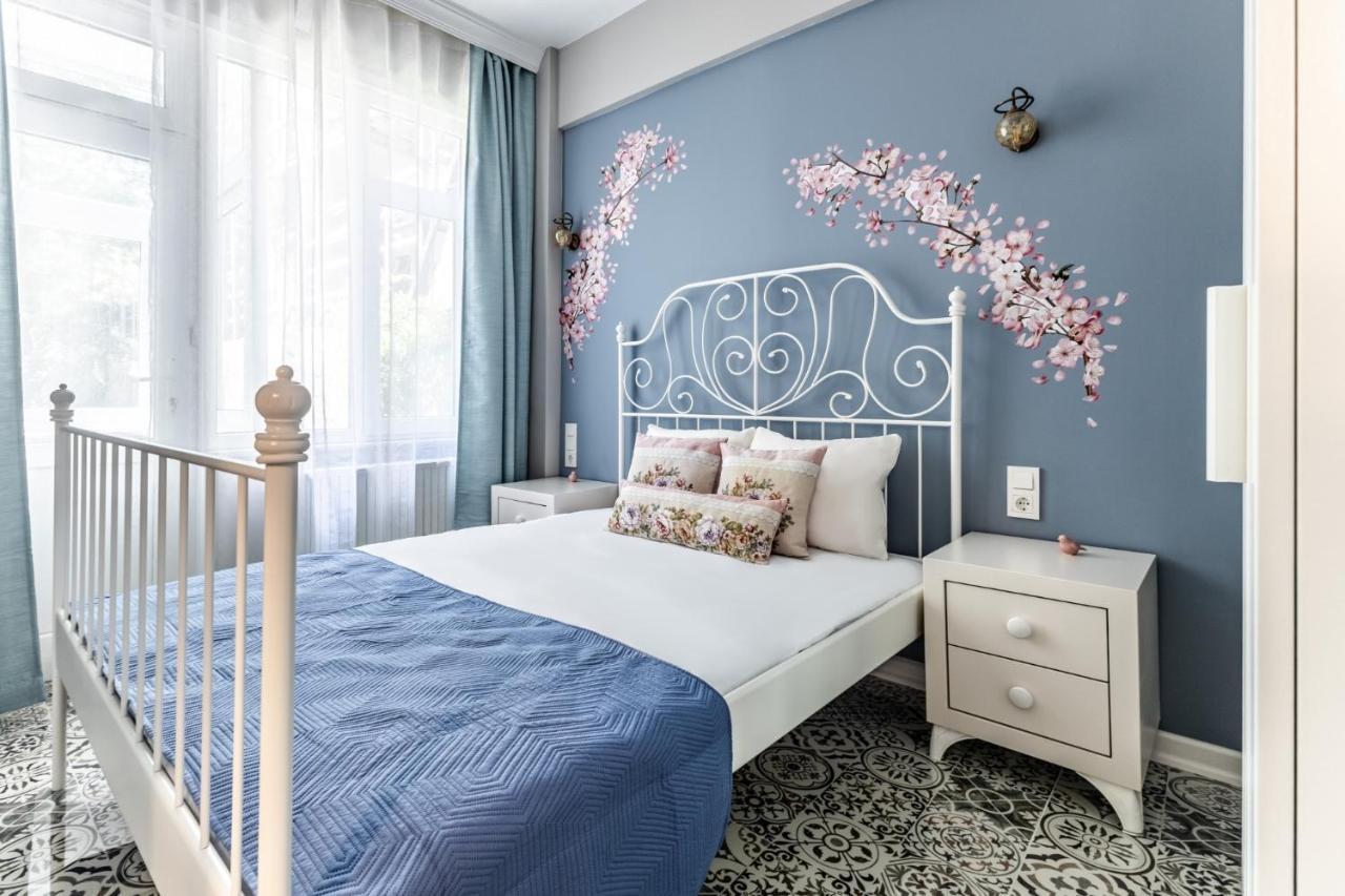 Peaceful Flat W Garden View Balcony In Kadikoy Daire İstanbul