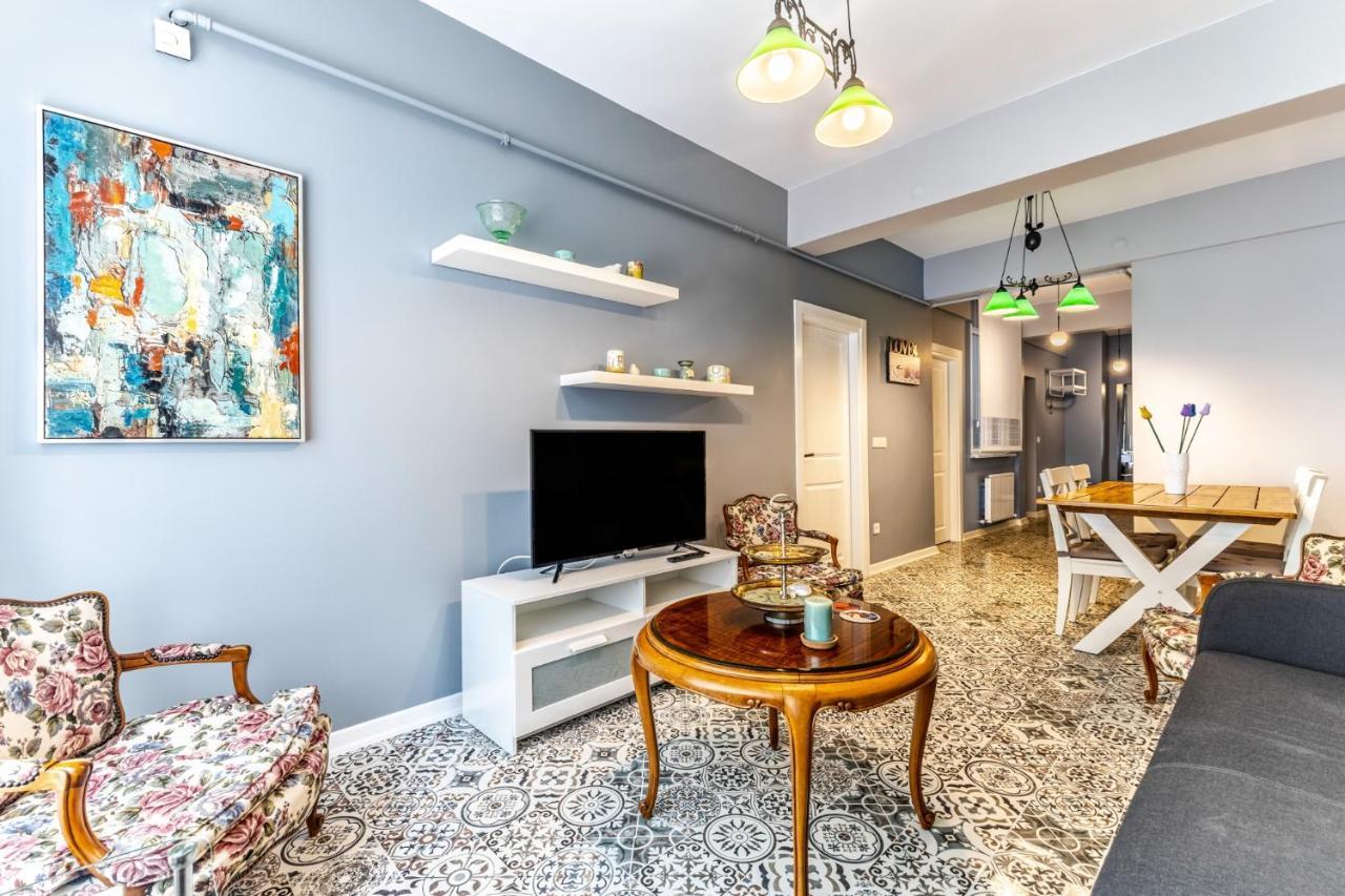 Peaceful Flat W Garden View Balcony In Kadikoy *