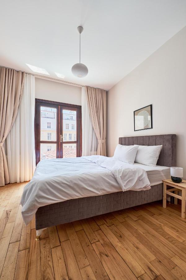Nuve Apartment