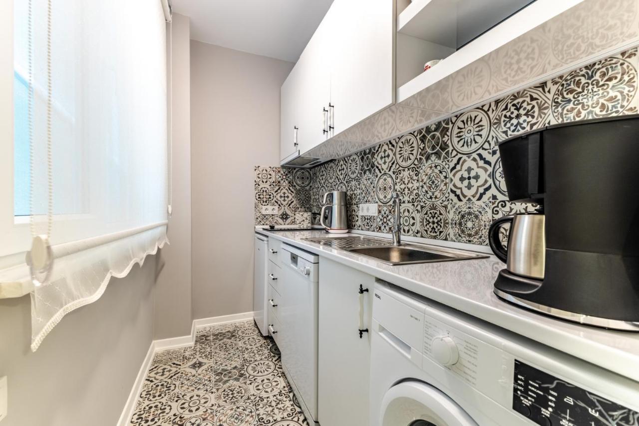 Peaceful Flat W Garden View Balcony In Kadikoy Daire İstanbul