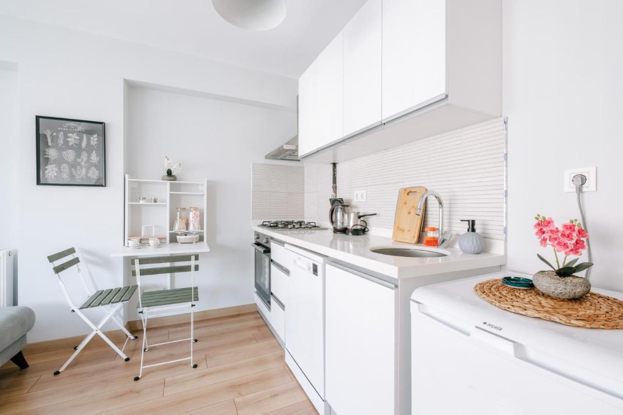 Chic Flat W Balcony 5 Min To Moda Coast In Kadikoy * Istanbul
