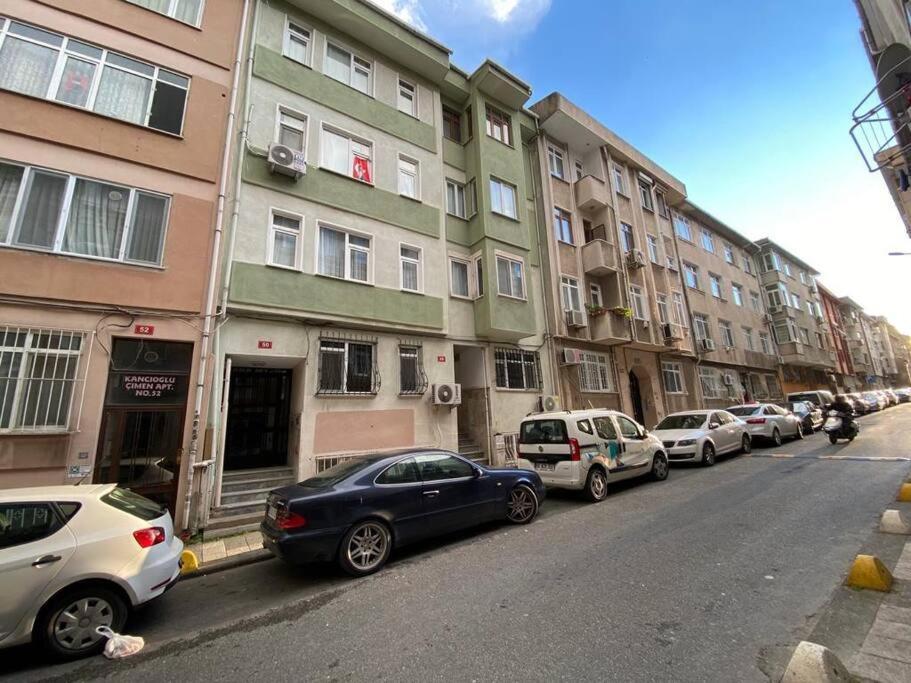 Large With A Balcony In Kadikoey Apartment Istanbul