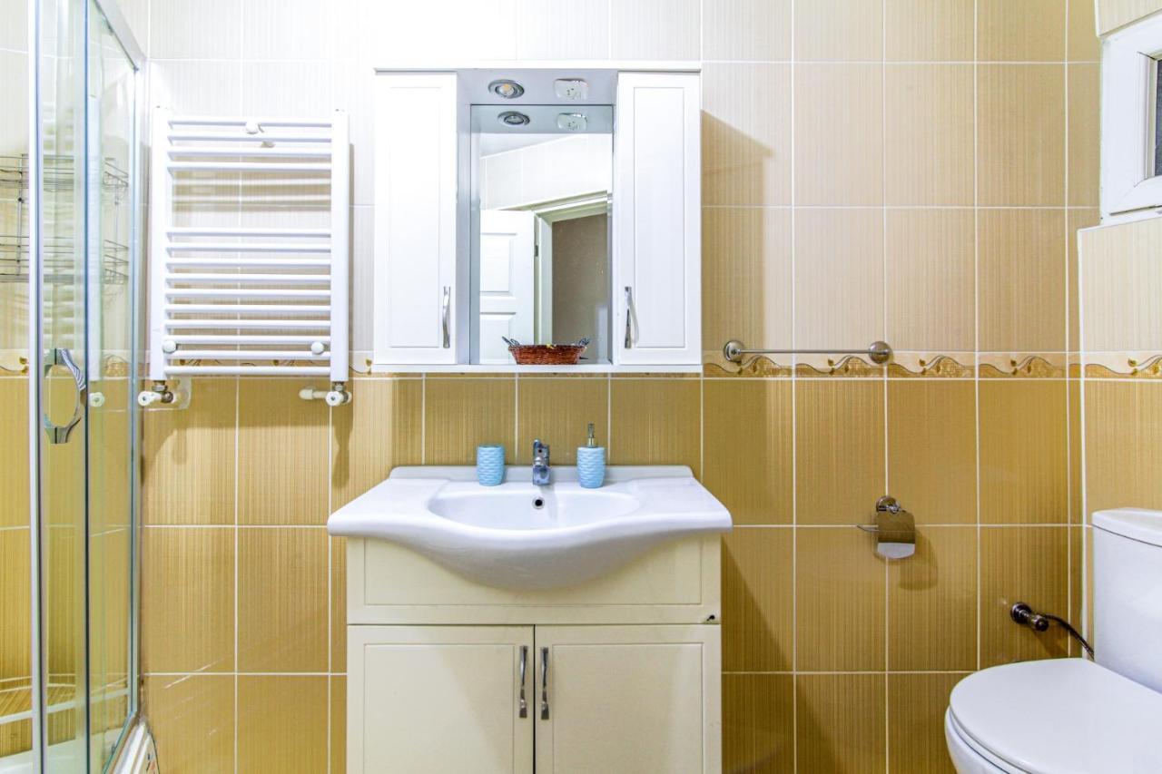 Centrally Located Chic Flat In Sisli Apartment *